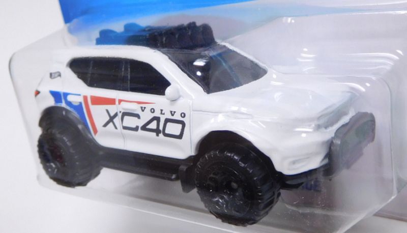 画像: 【VOLVO XC40 RECHARGE】WHITE/BLOR