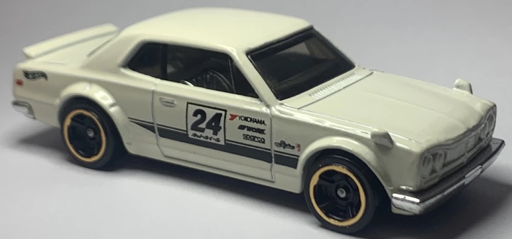 画像: 2024 HOT WHEELS 8CAR GIFT PACK 【1971 NISSAN SKYLINE H/T 2000 GT-R】 WHITE/MC5