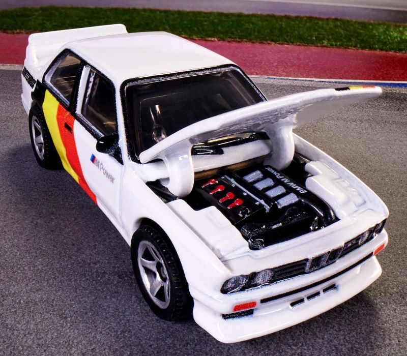 画像: 2024 MATTEL CREATIONS EXCLUSIVE 【1993 BMW E30 M3 (フード開閉タイプ)】WHITE/RR