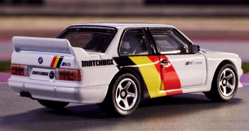 画像: 2024 MATTEL CREATIONS EXCLUSIVE 【1993 BMW E30 M3 (フード開閉タイプ)】WHITE/RR