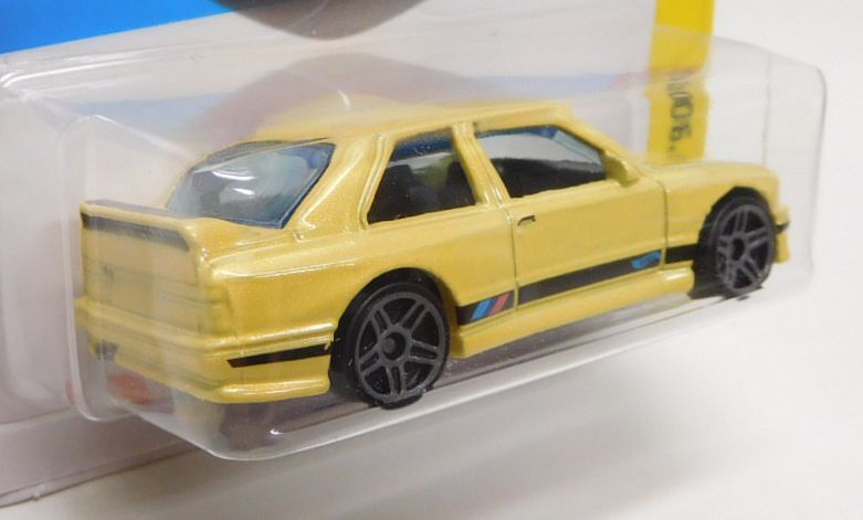 画像: 【'92 BMW M3】LT.YELLOW/PR5