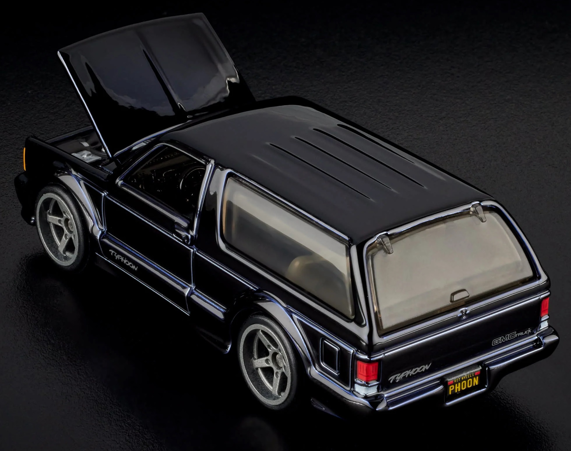 画像: 2024 RLC EXCLUSIVE【1992 GMC TYPHOON （フード開閉タイプ)】SPEC.BLACK/RR（予約不可）