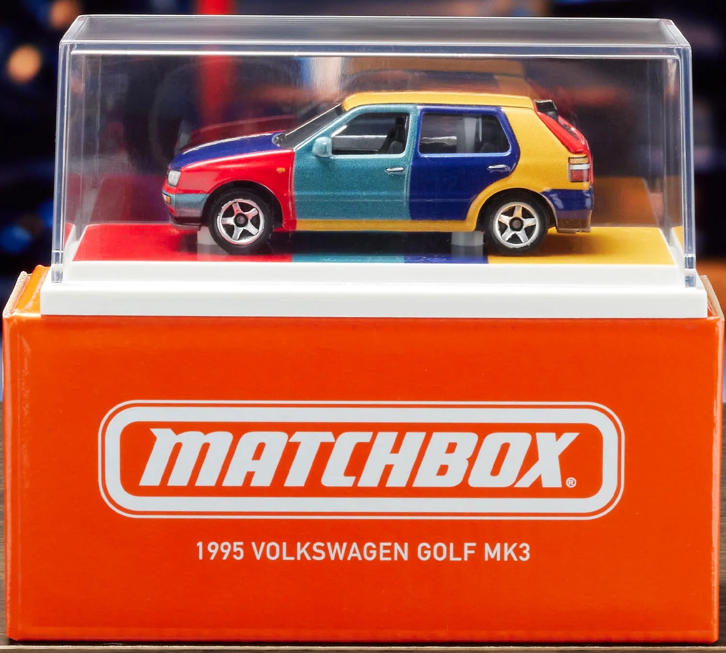 画像1: 2024 MATTEL CREATIONS EXCLUSIVE 【1995 VOLKSWAGEN GOLF MK3 (トランク開閉）】YELLOW-RED-GREEN-BLUE/RR (予約不可）