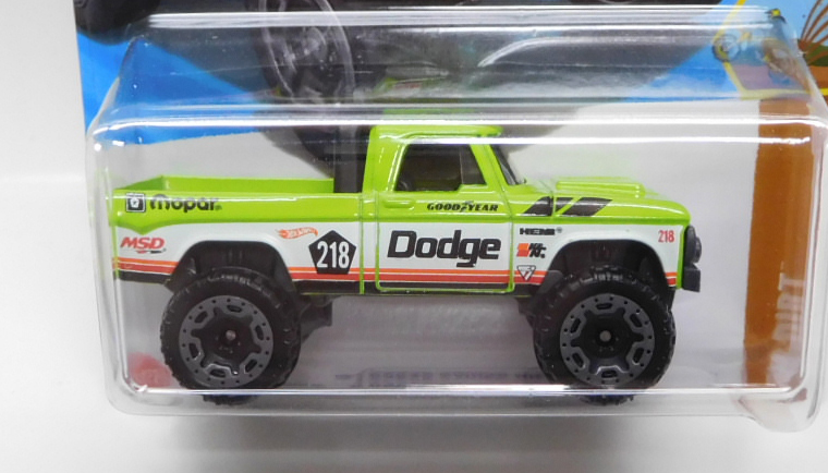 画像: 【'70 DODGE POWER WAGON】LT.GREEN