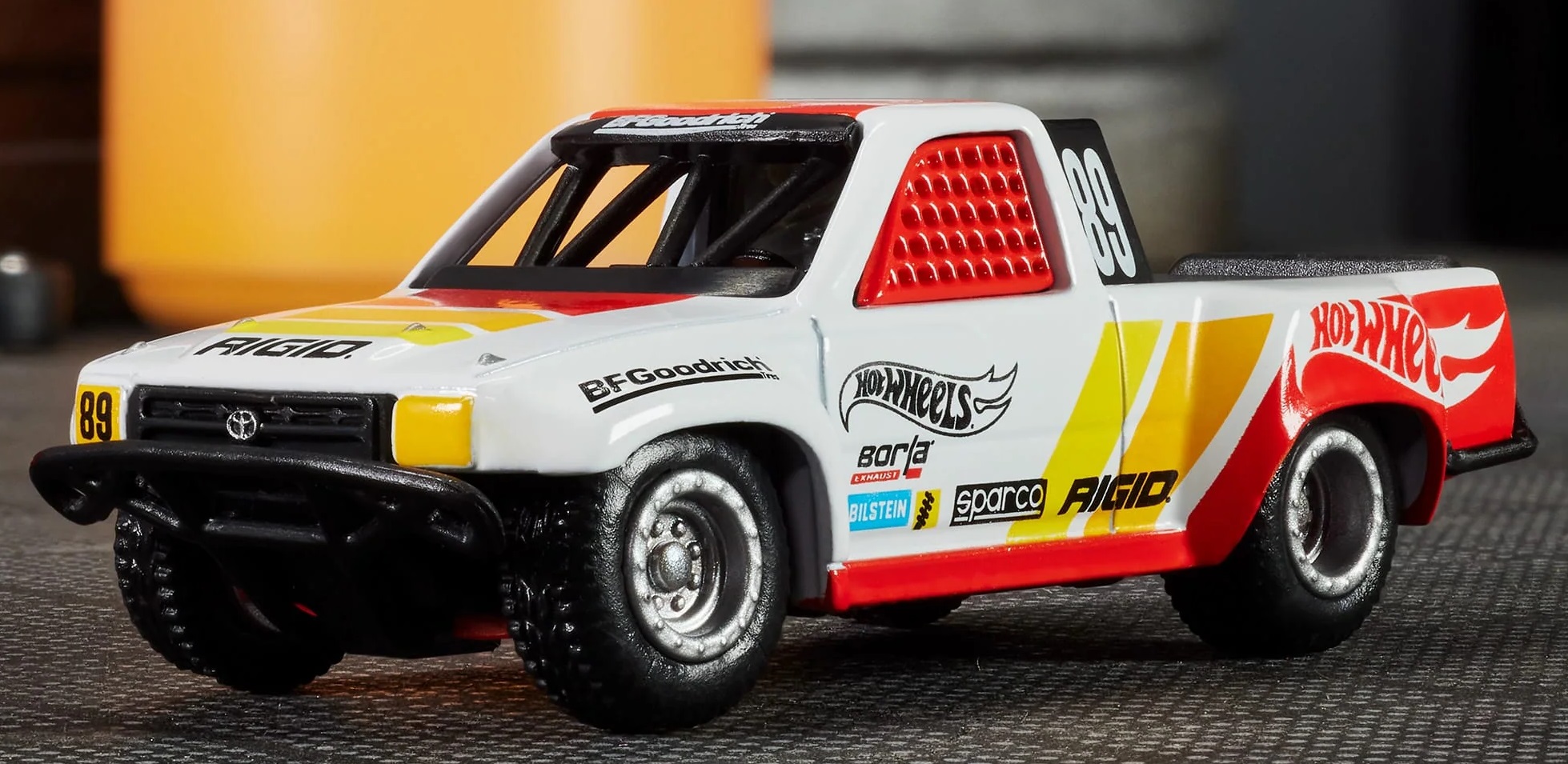 画像: 2024 RLC EXCLUSIVE "ELITE 64" 【1989 TOYOTA HILUX STADIUM TRUCK】WHITE/RR