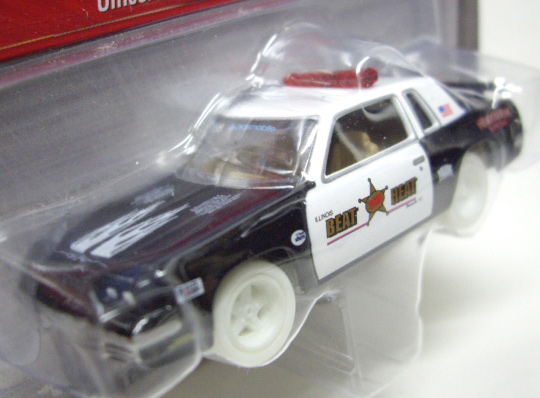 画像: JOHNNY LIGHTNING 2.0  R6 【"OFFICER JAMES LUCKETT"1983 OLDSMOBILE】 BLACK-WHITE (WHITE LIGHTNING)