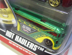 画像: 2010 5PACK 【HOT HAULERS】　Bedlam / Path Beater / Steel Flame / '07 Cadillac Escalade / Surfin' School Bus