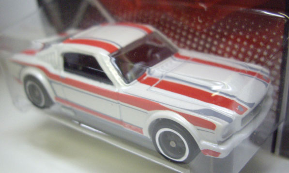 画像: 2011 GARAGE 【'65 FORD MUSTANG FASTBACK】　WHITE/RR