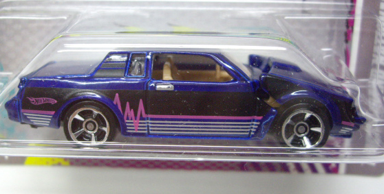 画像: 2011 WALMART EXCLUSIVE "CARS OF THE DECADES" 【BUICK GRAND NATIONAL】 BLUE/MC5