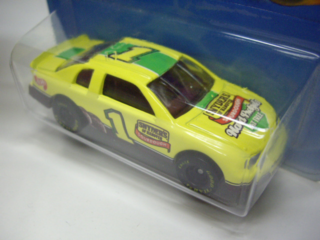 画像: 1999 SNYDER'S OF HANOVER PROMO 【1999 SNYDER'S RACE CAR (CHEVY MONTE CARLO STOCKER)】　YELLOW/GYR