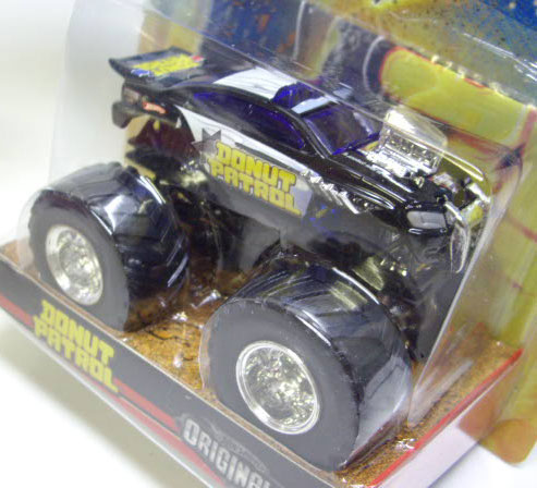 画像: 2010 MONSTER JAM FLAG SERIES 【DONUT PATROL (HOT WHEELS ORIGINALS)】 BLACK