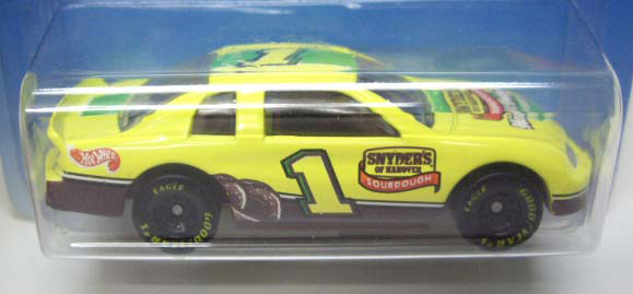 画像: 1999 SNYDER'S OF HANOVER PROMO 【1999 SNYDER'S RACE CAR (CHEVY MONTE CARLO STOCKER)】　YELLOW/GYR