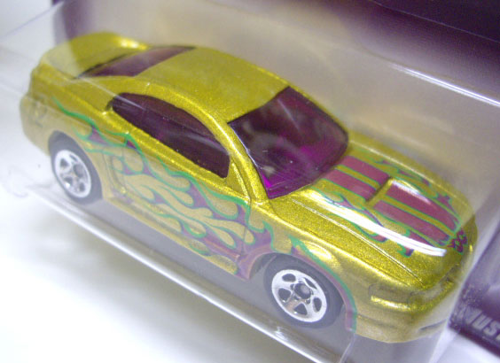 画像: 2008 WALMART EXCLUSIVE MARDI GRAS 【'99 MUSTANG】　GOLD/5SP