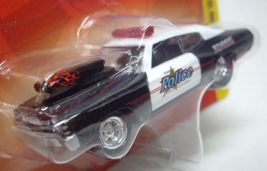 画像: FOREVER 64 R12 【OFFICER JIM HARRIS' 1971 CHEVY CHEVELLE】 WHITE-BLACK