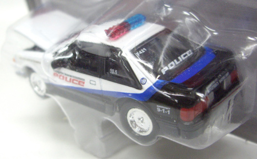 画像: JOHNNY LIGHTNING 2.0  R5 【"LIEUTENANT TIM BROWN"1987 FORD MUSTANG】 WHITE-BLACK